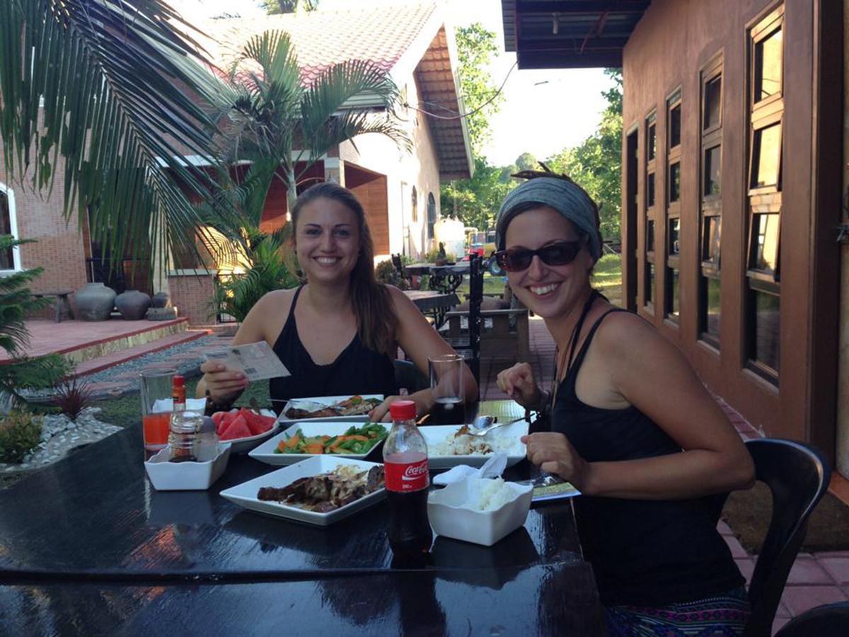 Bognot Lodge : Alvin Bognot Mt Pinatubo Guesthouse And Tours Santa Juliana Phòng bức ảnh